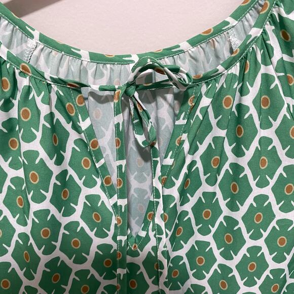 Green Tiered Maxi Dress SIZE MEDIUM 3/4 Sleeves Keyhole Neckline Lightweight - Picture 6 of 8